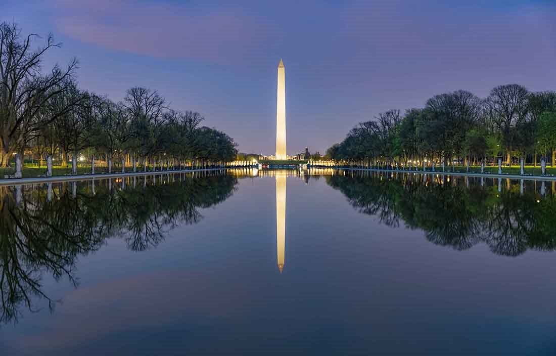 View of the Washington of the monument.