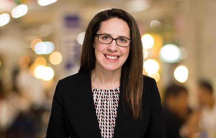 Professional photo of Kellie Becker.