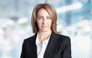 Professional photo of Kelly Kozeliski.