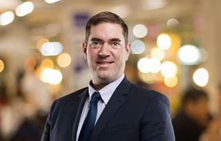 Professional photo of Stephen Eckert.