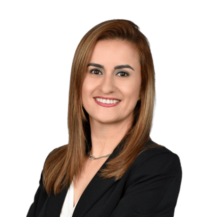 Professional photo of Johanna Almonacid.