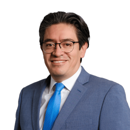 Professional photo of Guillermo Escalona.