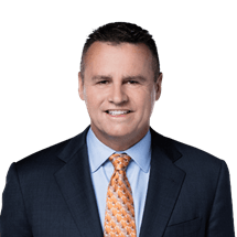Professional photo of Tom Kinder.
