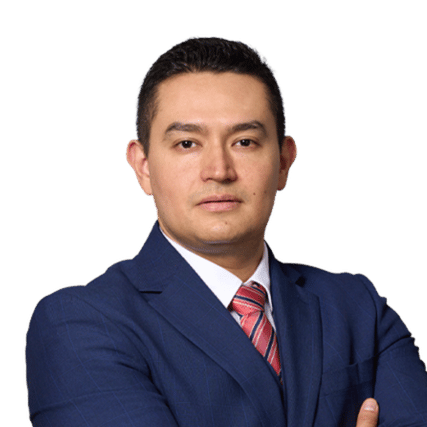 Professional photo of Eduardo Pérez.