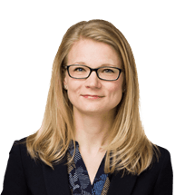 Professional photo of Lisa Plonka.