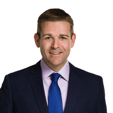 Professional photo of Patrick Serda.