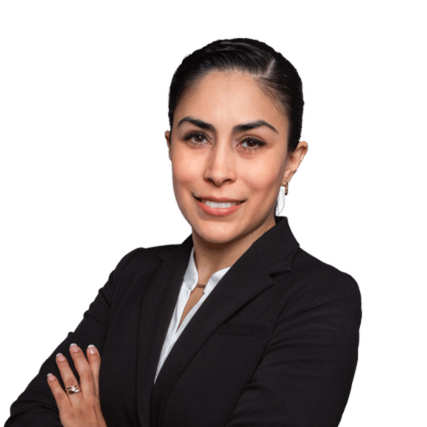 Professional photo of Cynthia Yáñez.