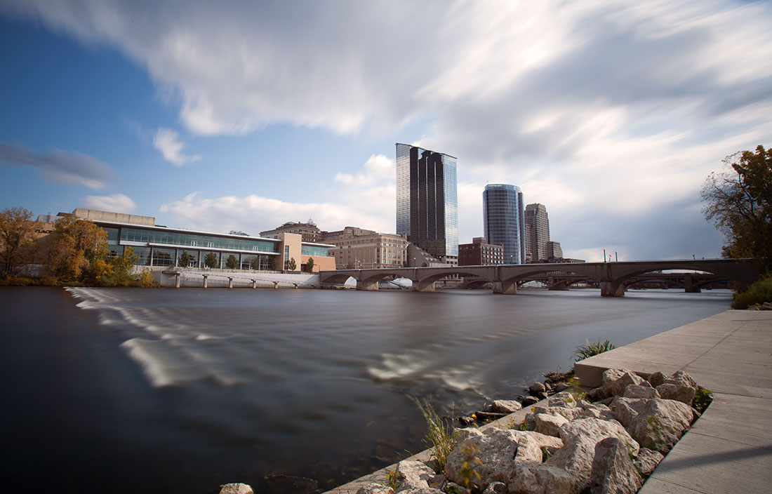 Photo of Grand Rapids, Michigan, USA, water and city buildings in the background