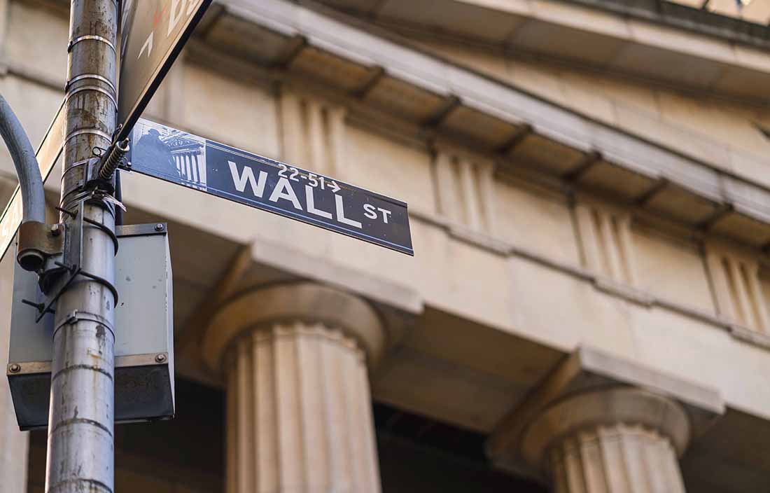 The Wall Street street sign